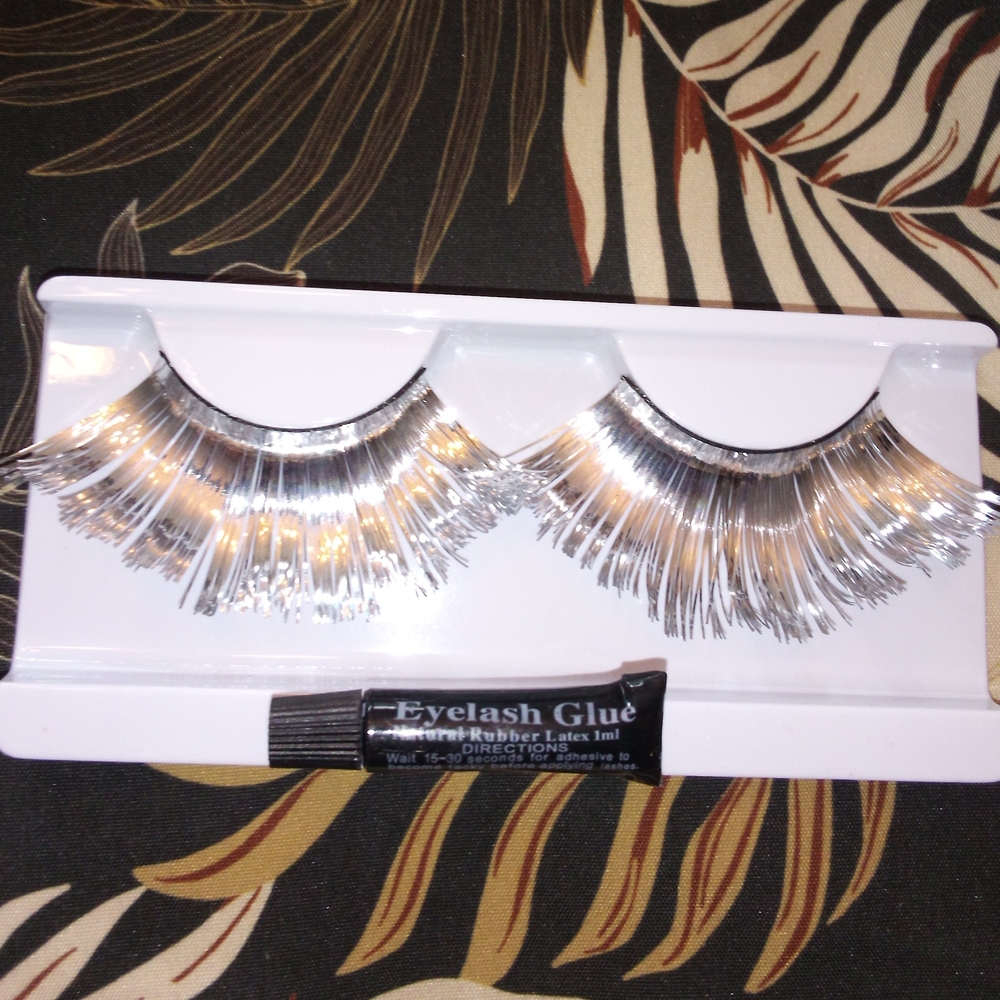 Silver False Eyelashes with Eyelash Glue